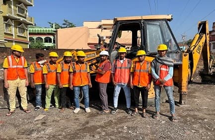 MACHINERY + OPERATORS